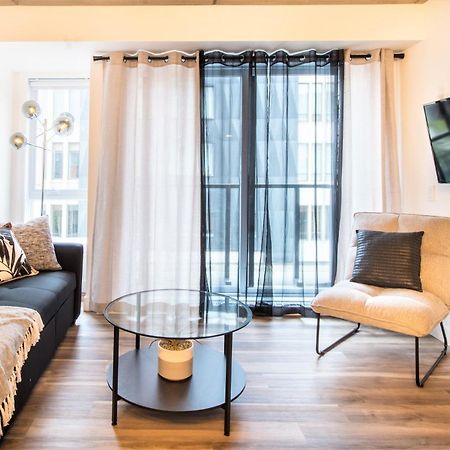 Condo Chic, Centre-Ville Piscine, Terrasse, Gym ควิเบกซิตี้ ภายนอก รูปภาพ