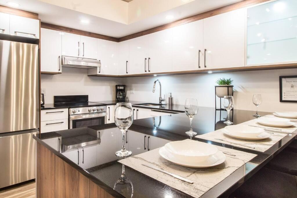 Condo Chic, Centre-Ville Piscine, Terrasse, Gym ควิเบกซิตี้ ภายนอก รูปภาพ